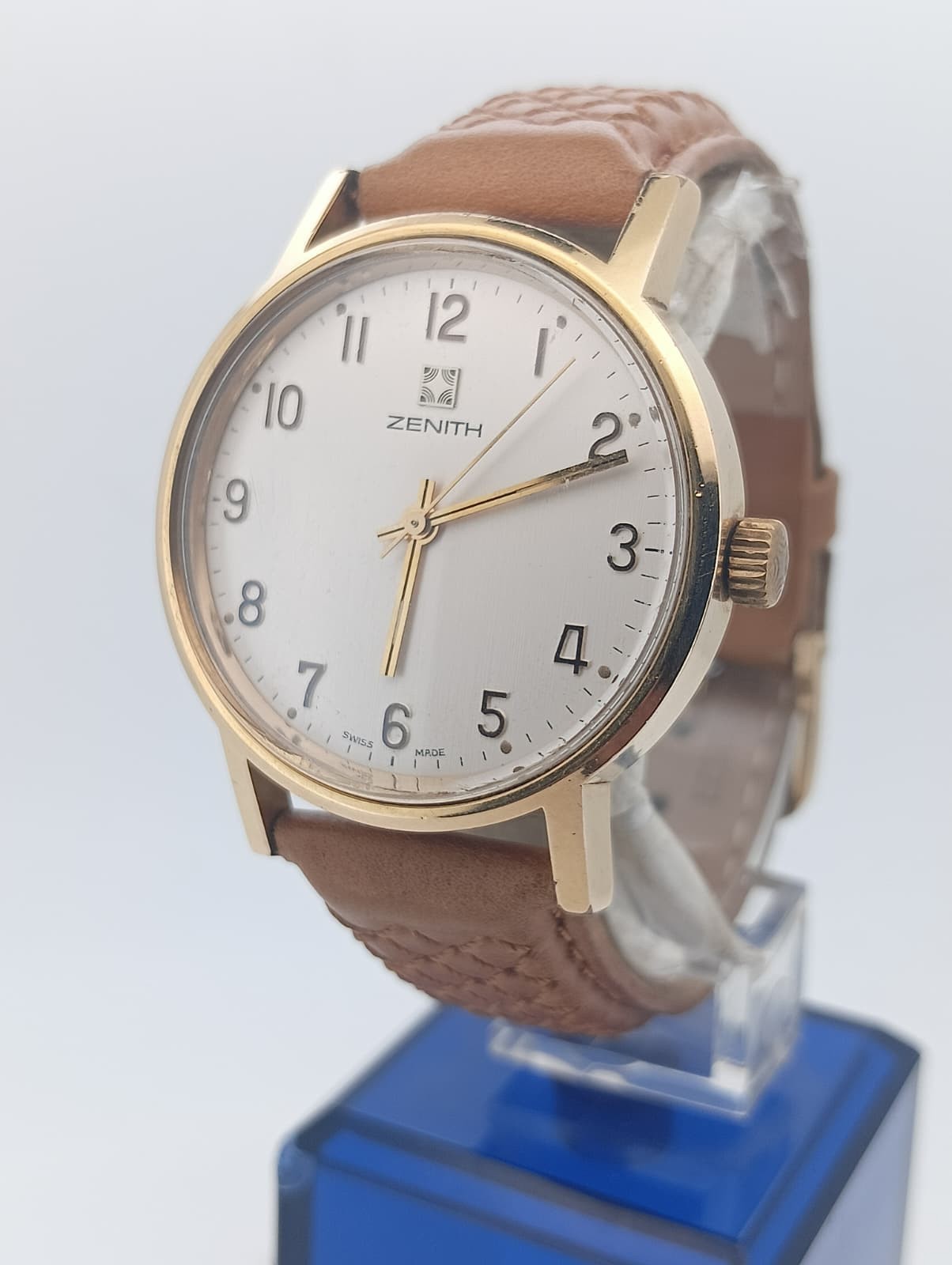 Zenith Surf Cal.2572 – Gold Plated