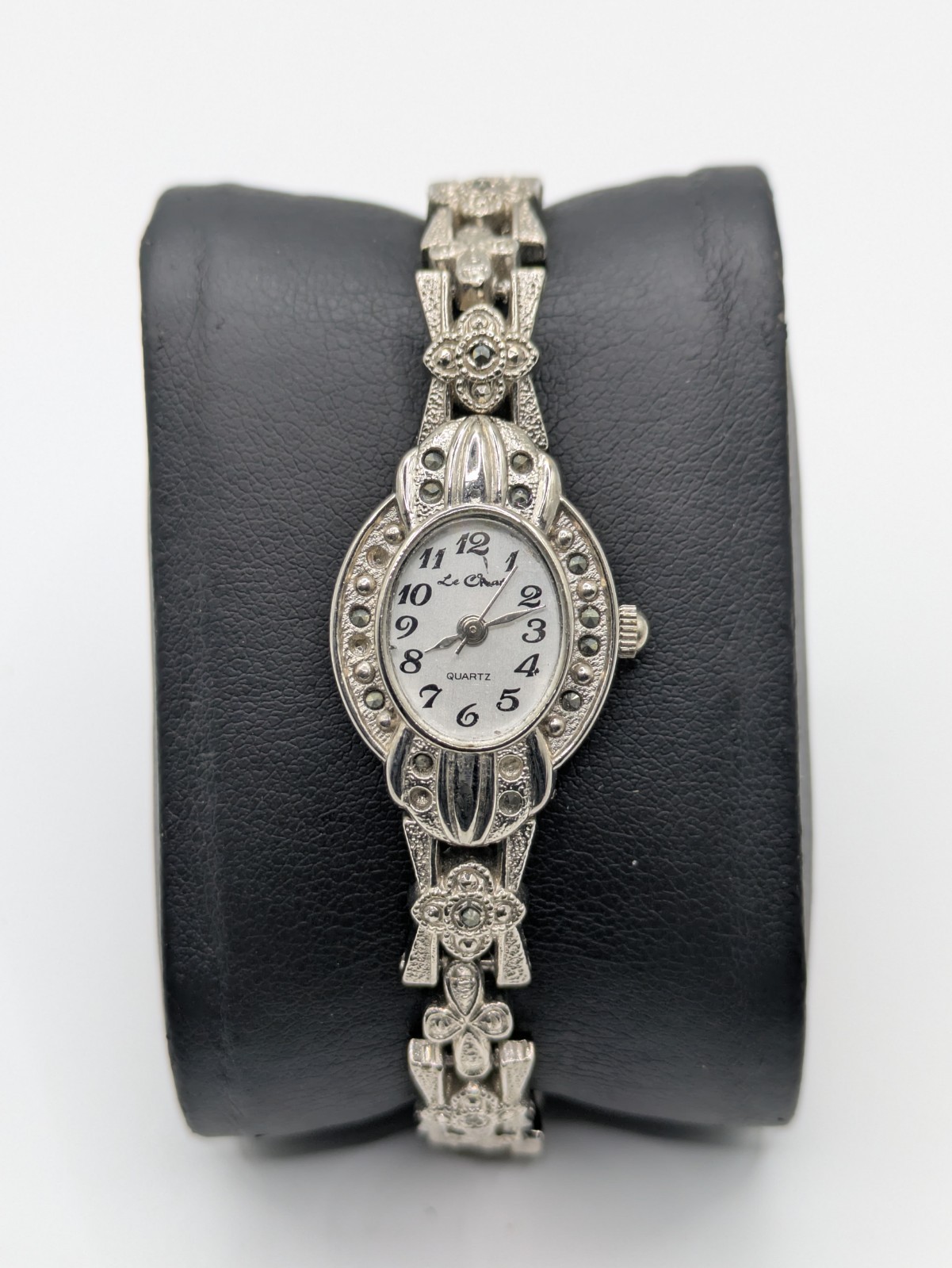 Le Chat TMI Y121E Quartz Bracelet Watch 0 Jewels Seconds Moves Untested 20.9mm