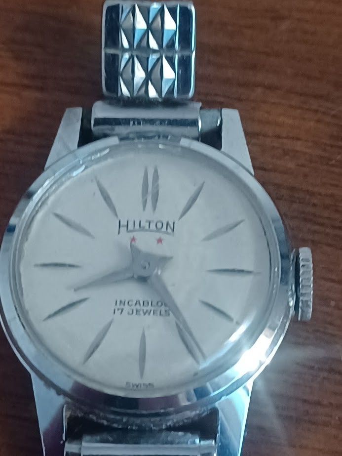 VTG HILTON LADIES WRIST WATCH SWISS MADE 17 JEWELS INCABLOC – WORKS