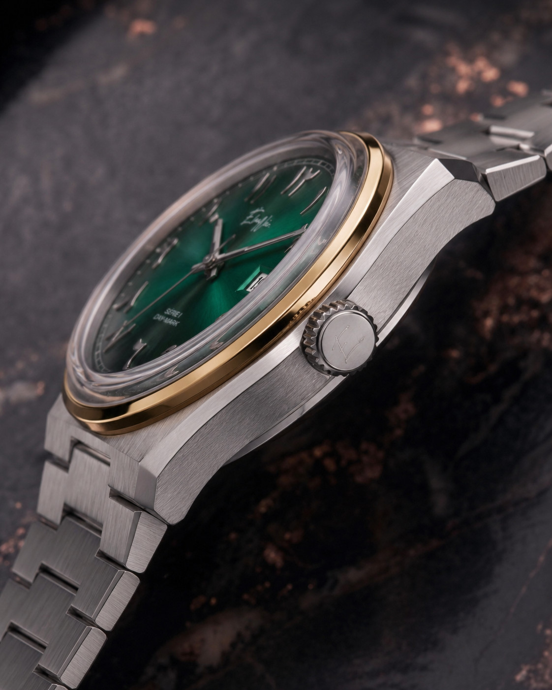 Élan Noir Série I Silver/Emerald 36mm AutomaticNH35 Sapphire Crystal Steel Watch