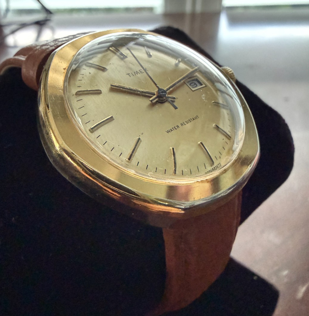 1977 Timex Marlin Calendar 2776002577 Manual Wind 38mm Working Vintage Watch