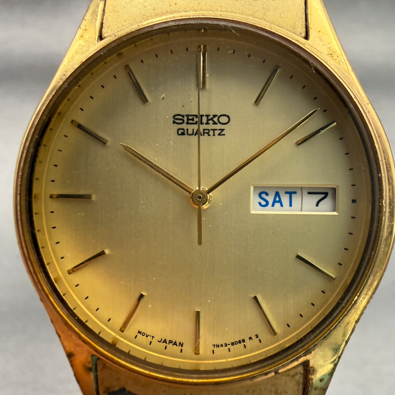 Seiko Watch Men 34mm Champagne Dial Gold Tone Daydate Round 7N43-8A89 New Batt