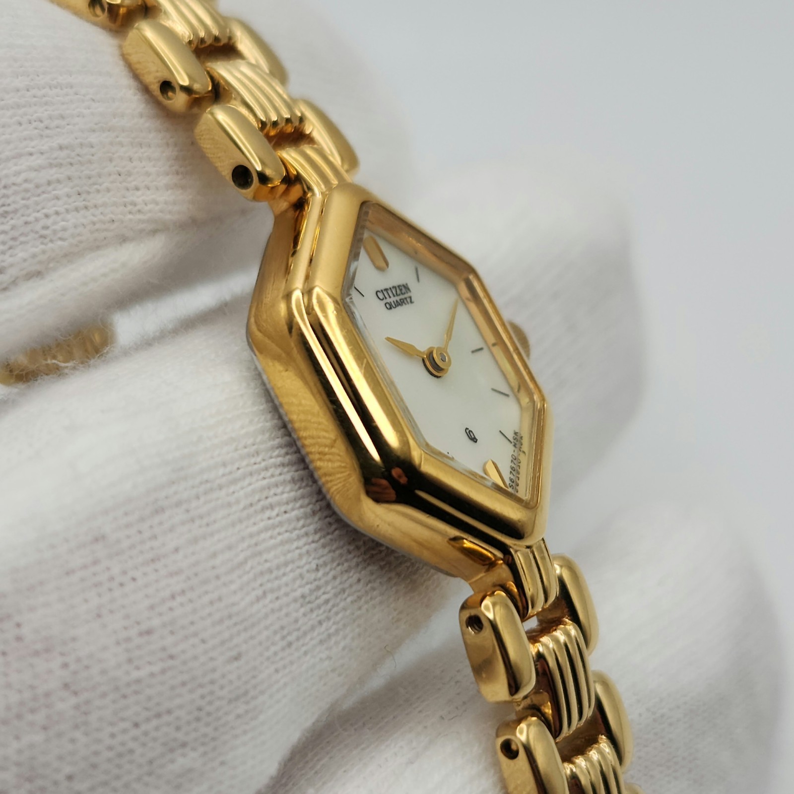 Citizen Ladies Vintage Gold Tone w/ Hexagonal Case & MOP Dial Quartz Watch