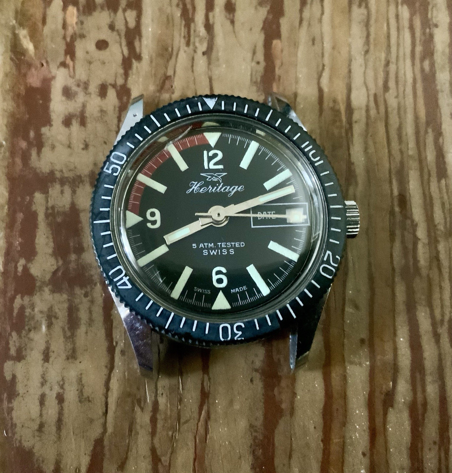 Awesome Heritage Swiss Automatic Skin Diver Black Dial Date rotating Bezel runs