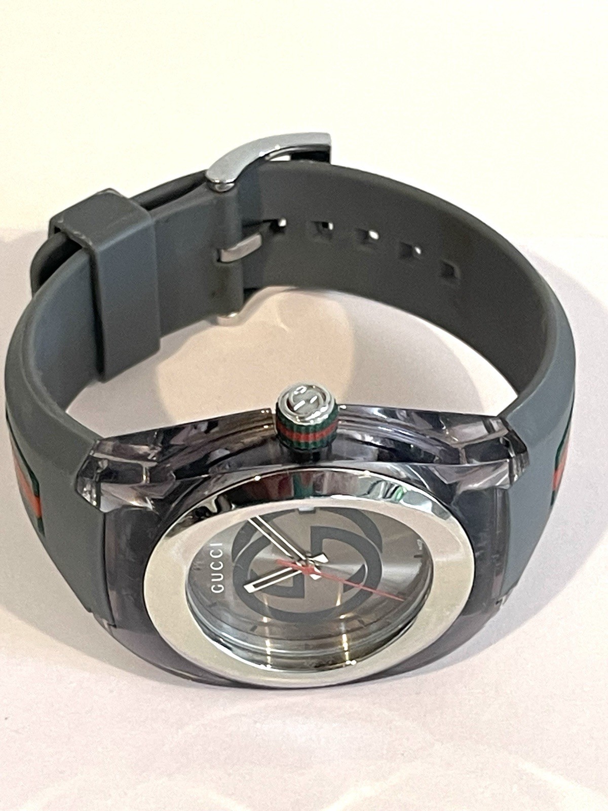 New Gucci Sync XXL YA82052 Gray Rubber Band Gray Dial Unisex Watch