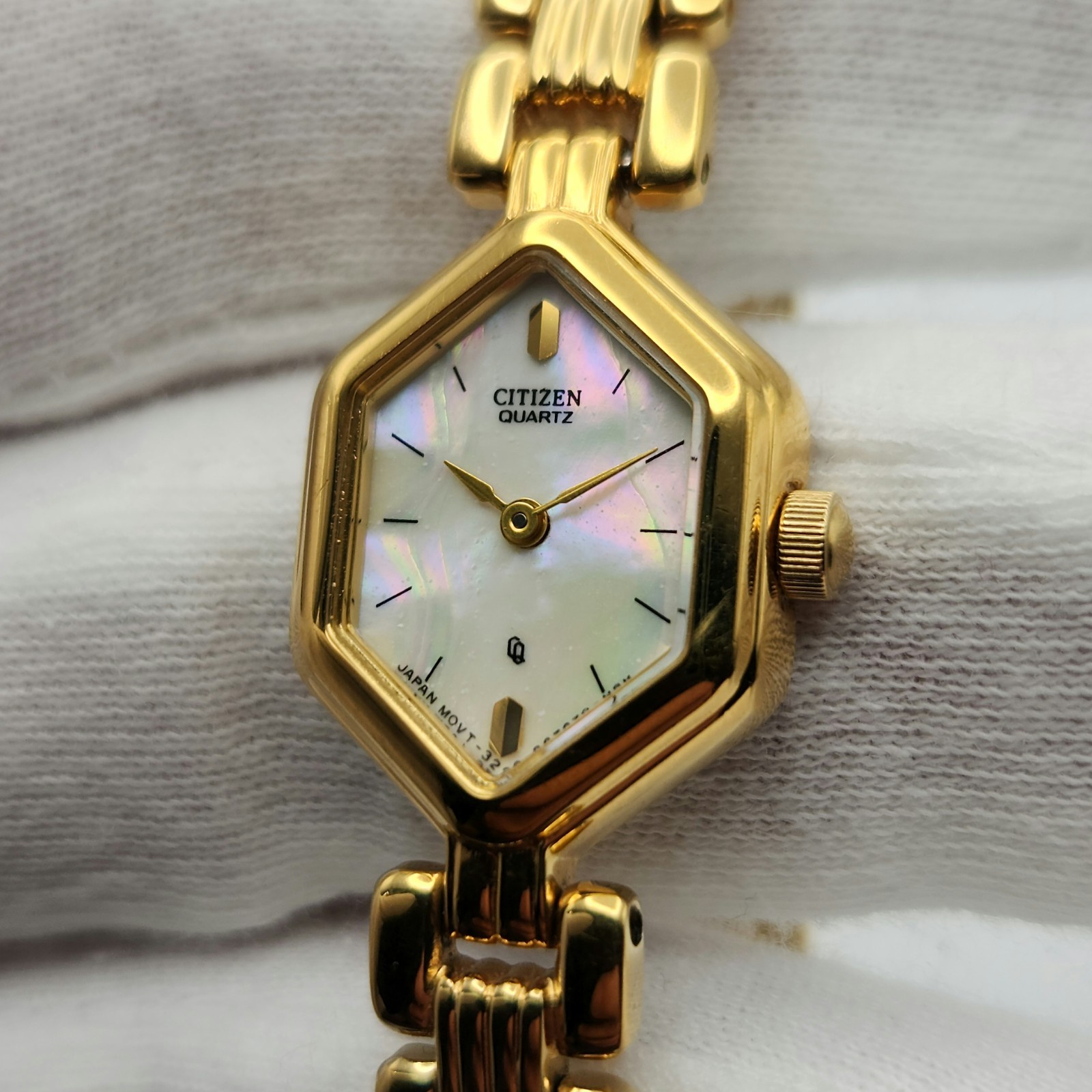 Citizen Ladies Vintage Gold Tone w/ Hexagonal Case & MOP Dial Quartz Watch