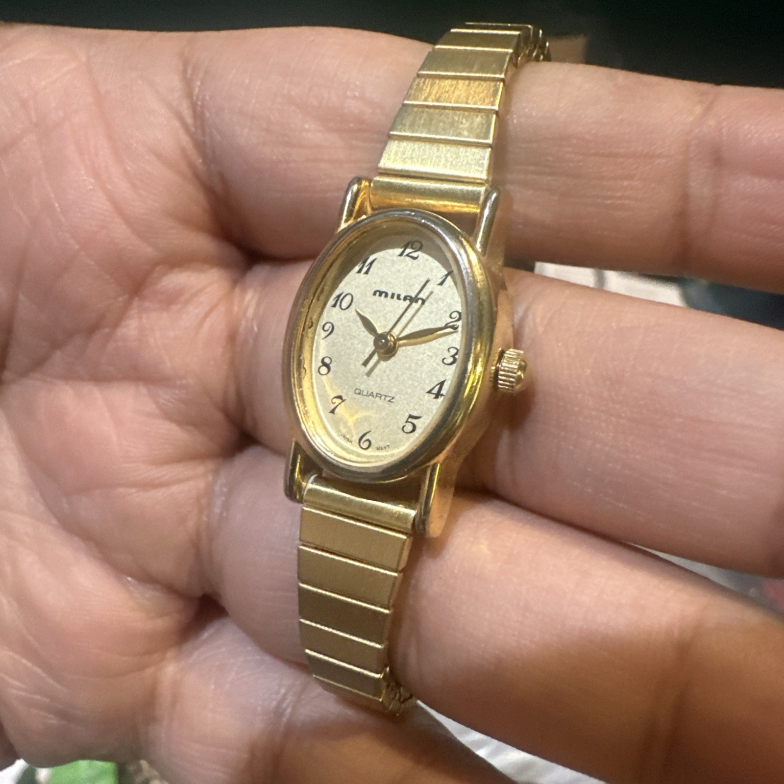 Working Vintage Milan Womens Watch Gold Tone Quartz Oval 18mm Fit 6in Wrist Runs