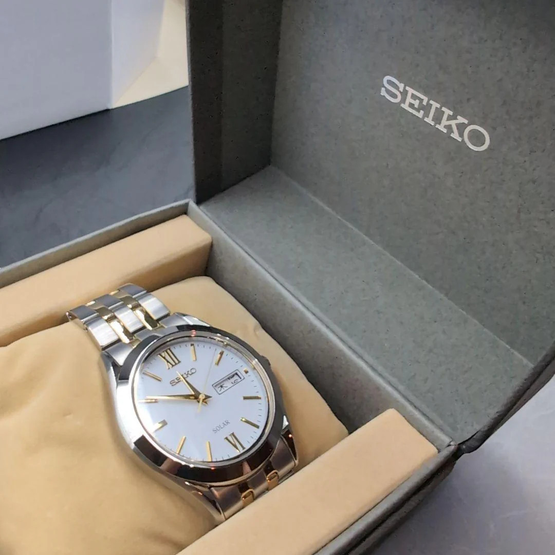 SEIKO SBPX085 V158-0BA0 Mens Solar Quartz Watch