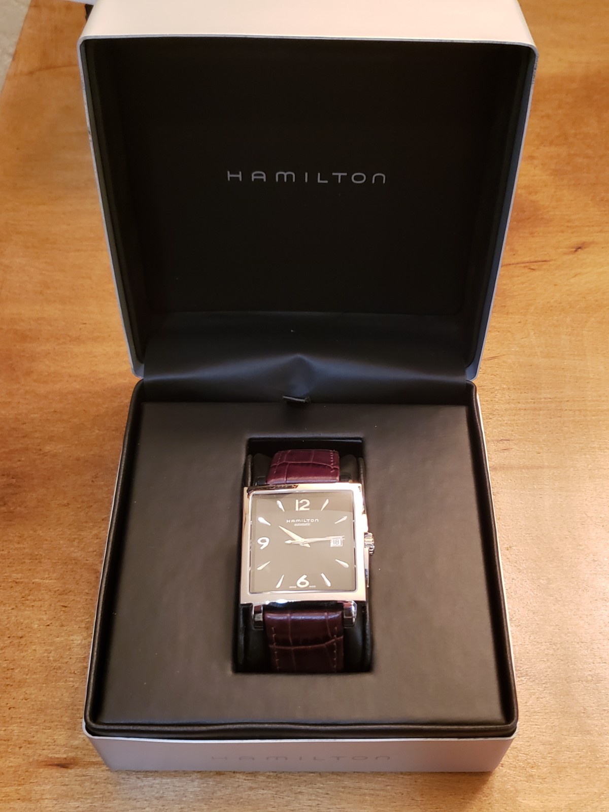 Hamilton Jazzmaster Square H324150 Automatic Black Watch-Full Set W/Box & Papers