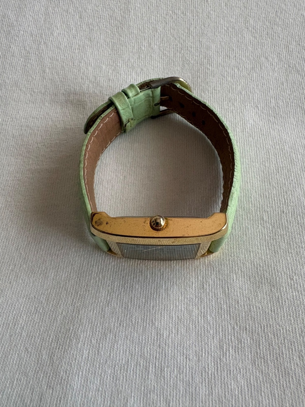 Gossip GSP231C Mother of Pearl Gold Tone Quartz Watch Green Band NEW Battery#146