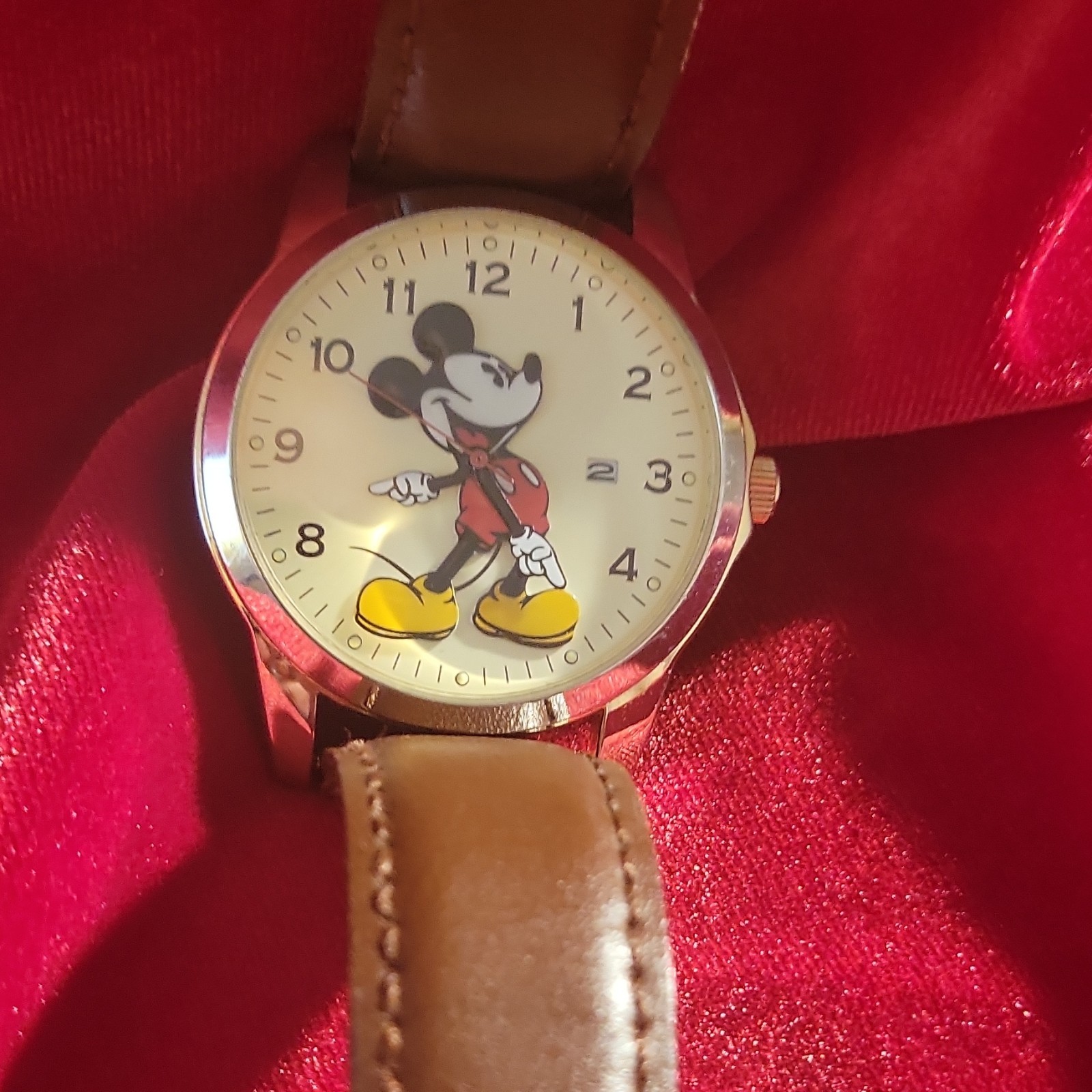 Disney Mickey Mouse Quartz Analog Brown Leather Strap Gold Tone Arabic Dial