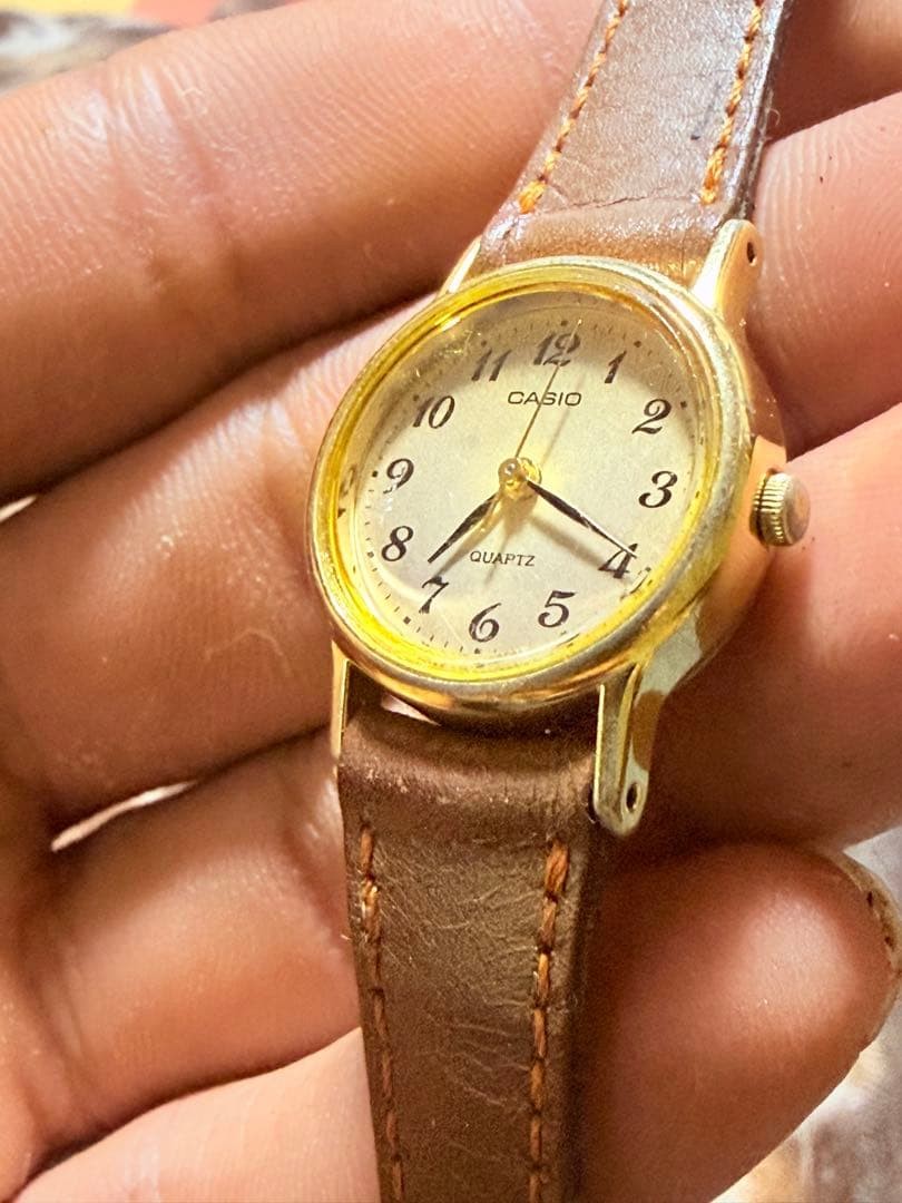 CASIO Quartz Wristwatch Gold Color Brown Leather Band Used