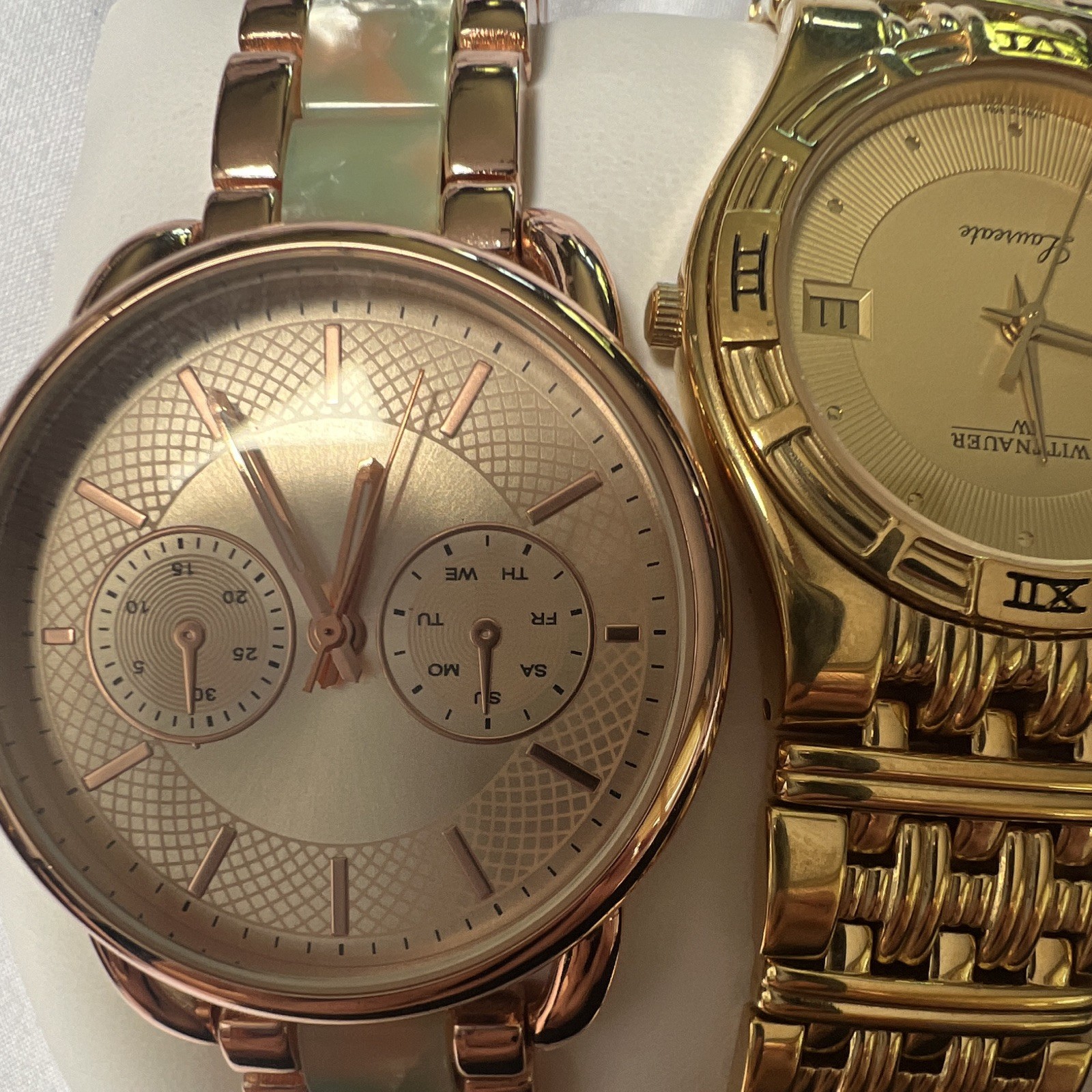 4pc Vintage Quartz Wristwatch Lot 34mm Analog Day/Date Dress Classic