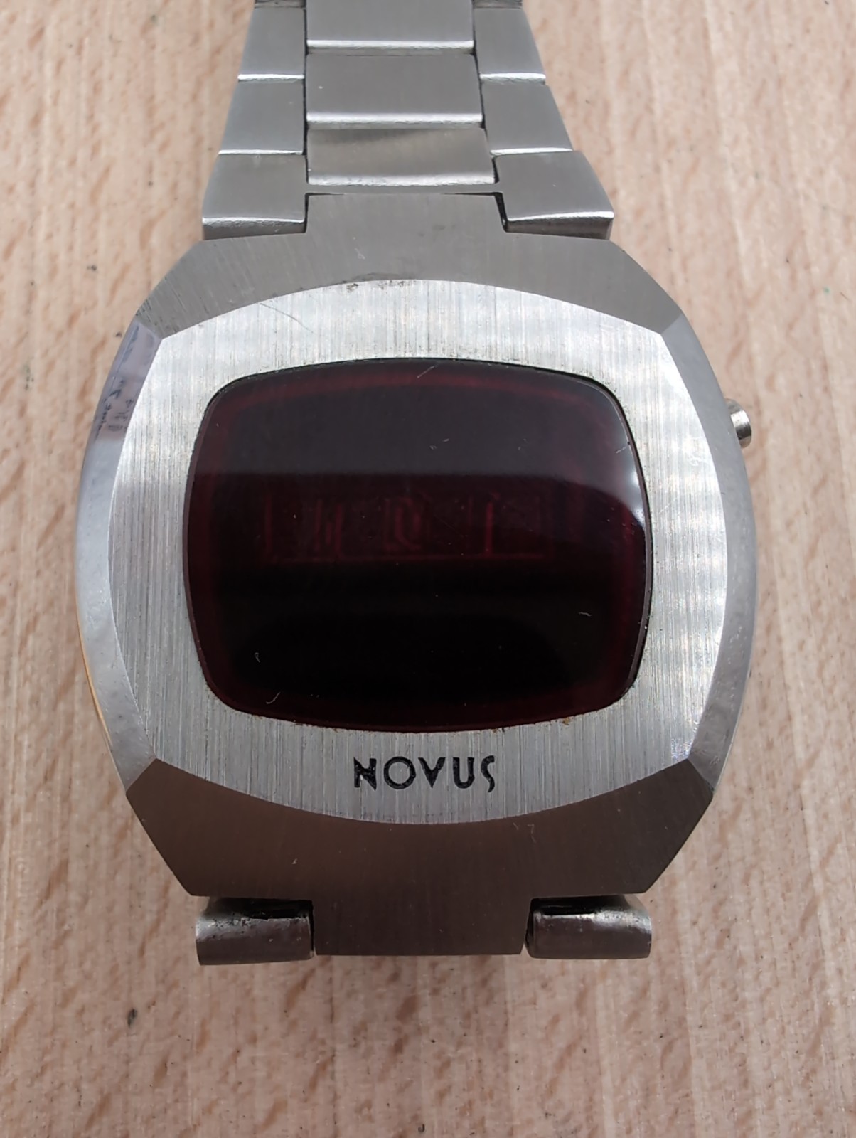 Vintage Novus Led Wrist Watch Working