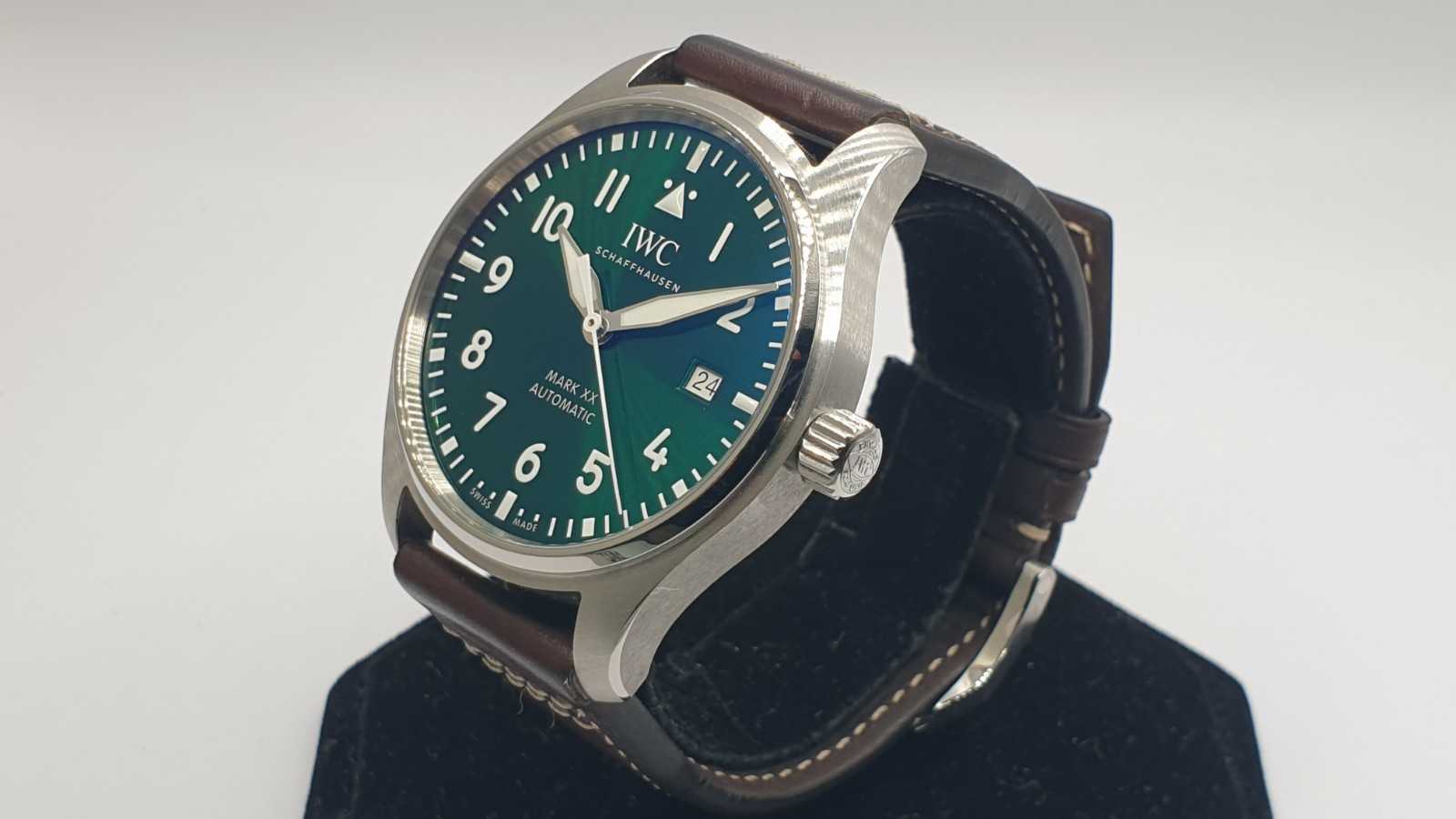 IWC Pilot’s Watch Mark XX IW328205 green dial