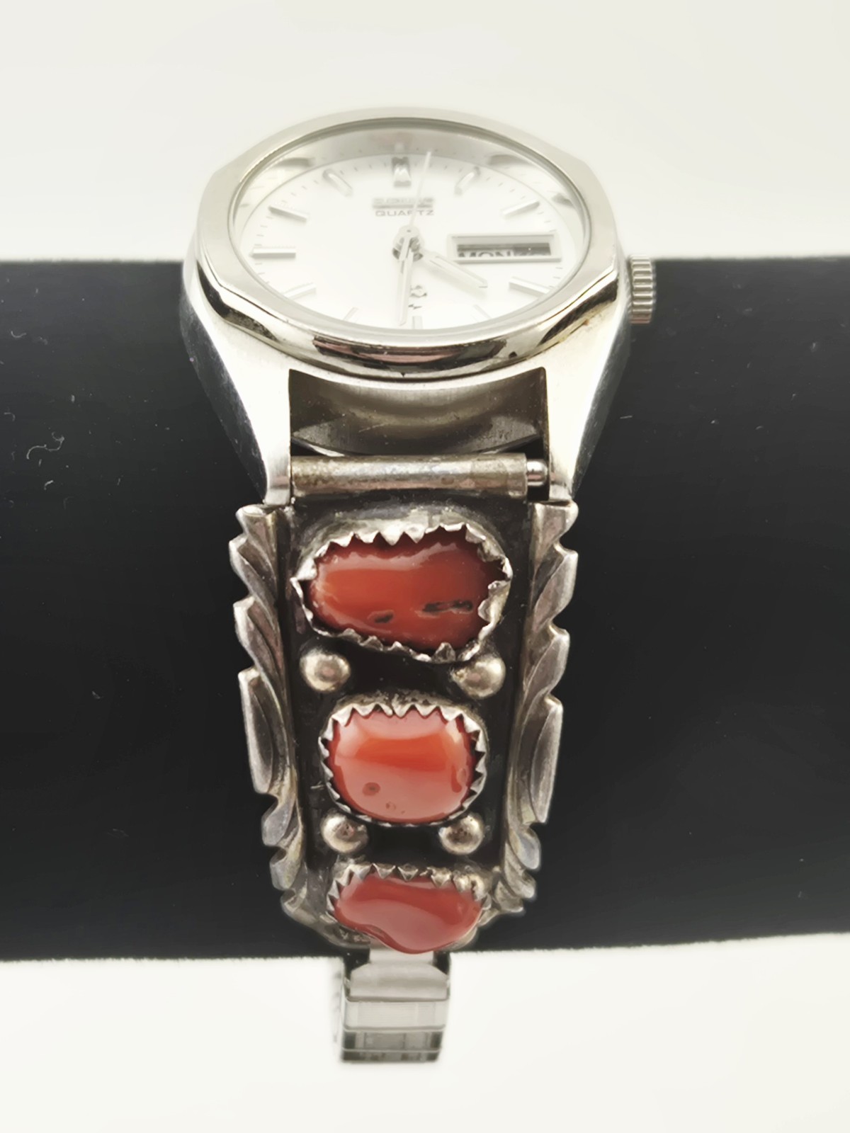 Navajo Sterling Silver Coral Cuff Seiko Quartz Flex Watch D.A. Jim Native – 6″