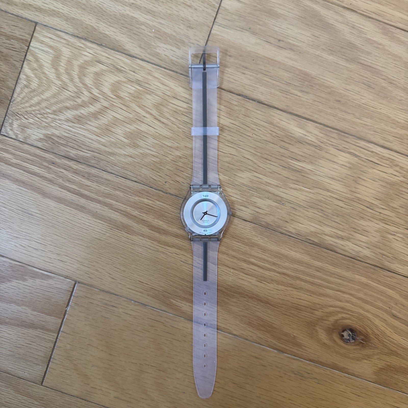 Swatch Watch Skin Ligne De Vie SFK119 Vintage Analog Swiss Quartz 34 mm Swiss