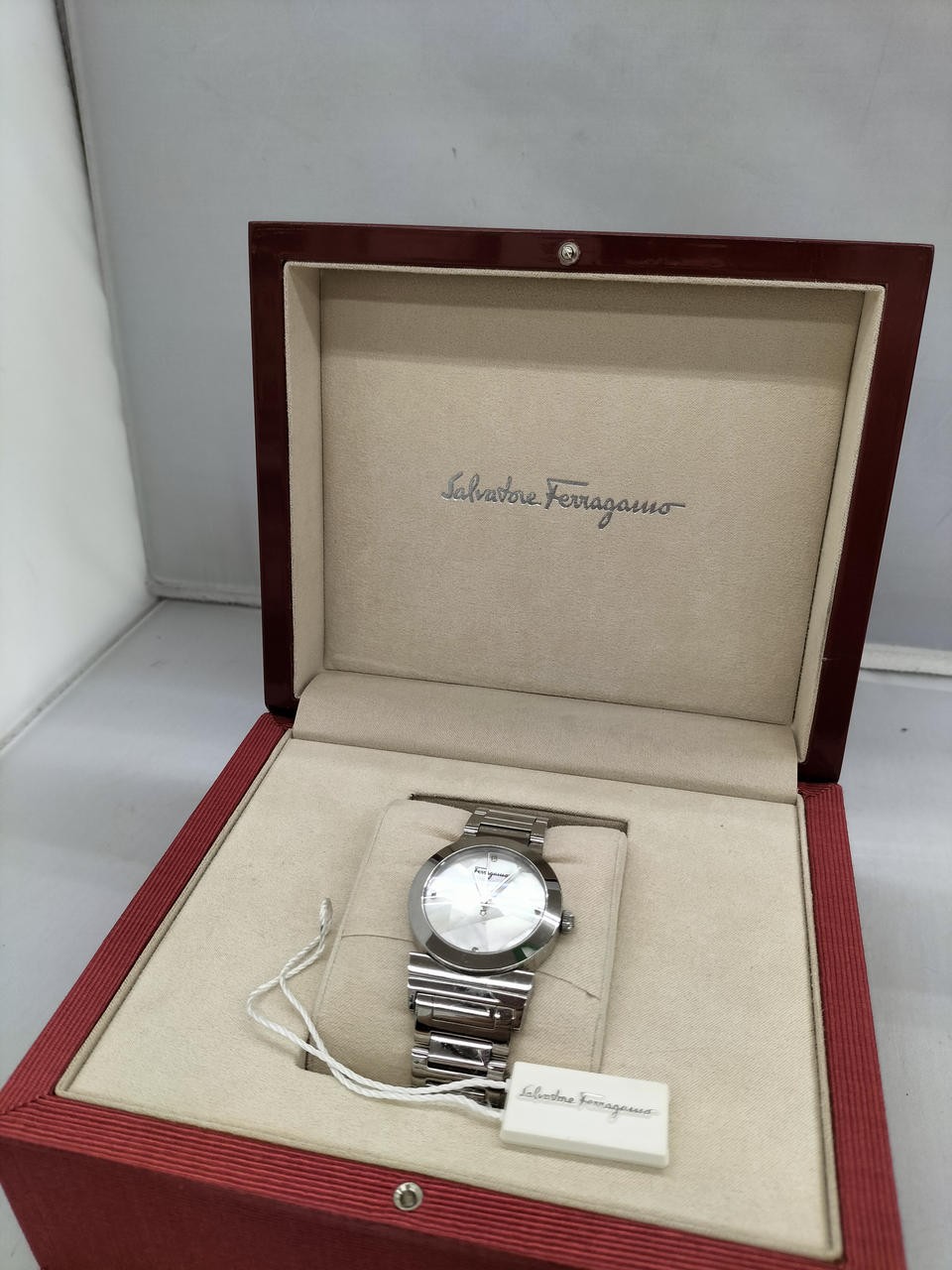 [A4N] Salvatore Ferragamo Classic Minimalist Unknown Reference Quartz [z8s]