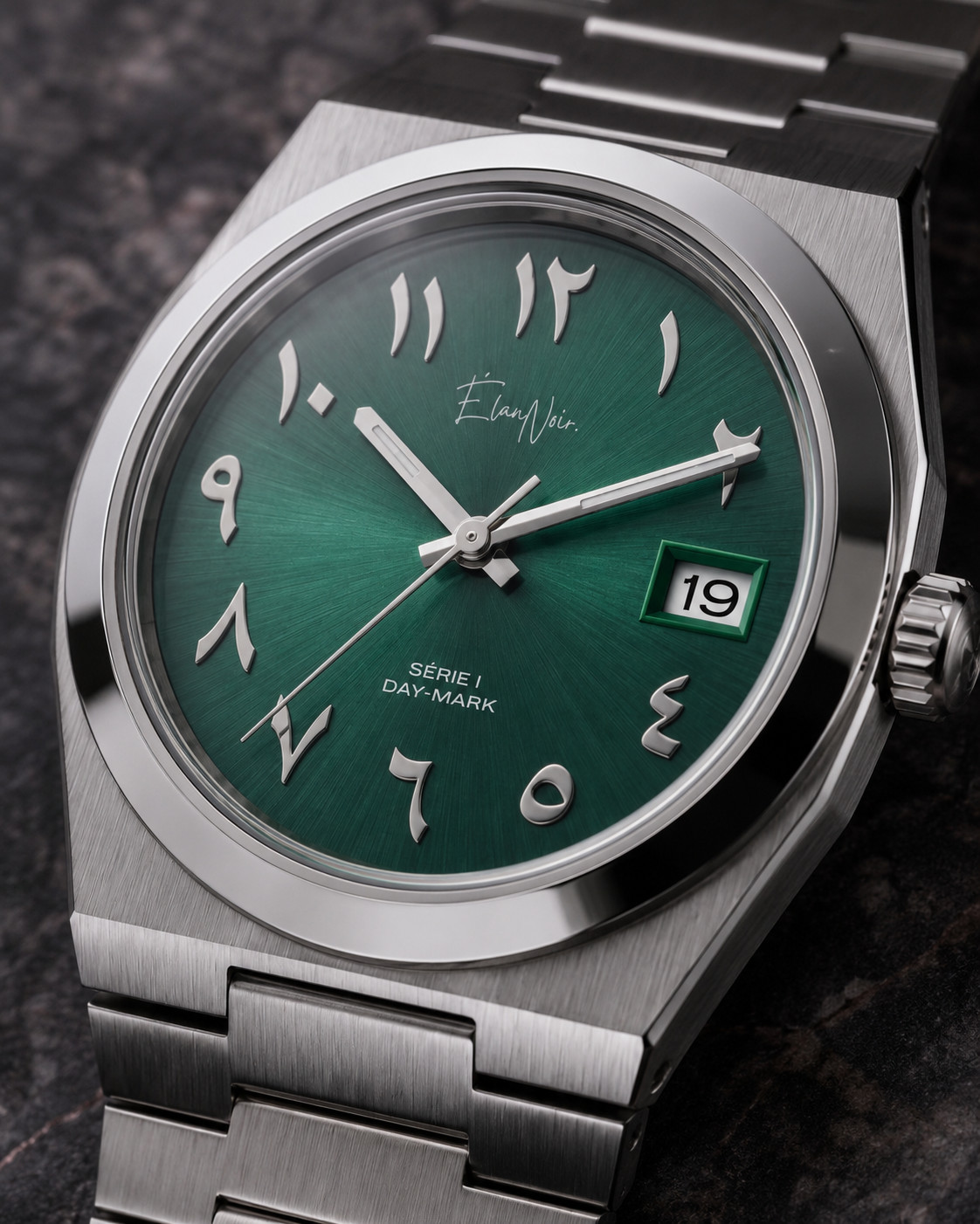Élan Noir Série I Silver/Emerald 36mm AutomaticNH35 Sapphire Crystal Steel Watch