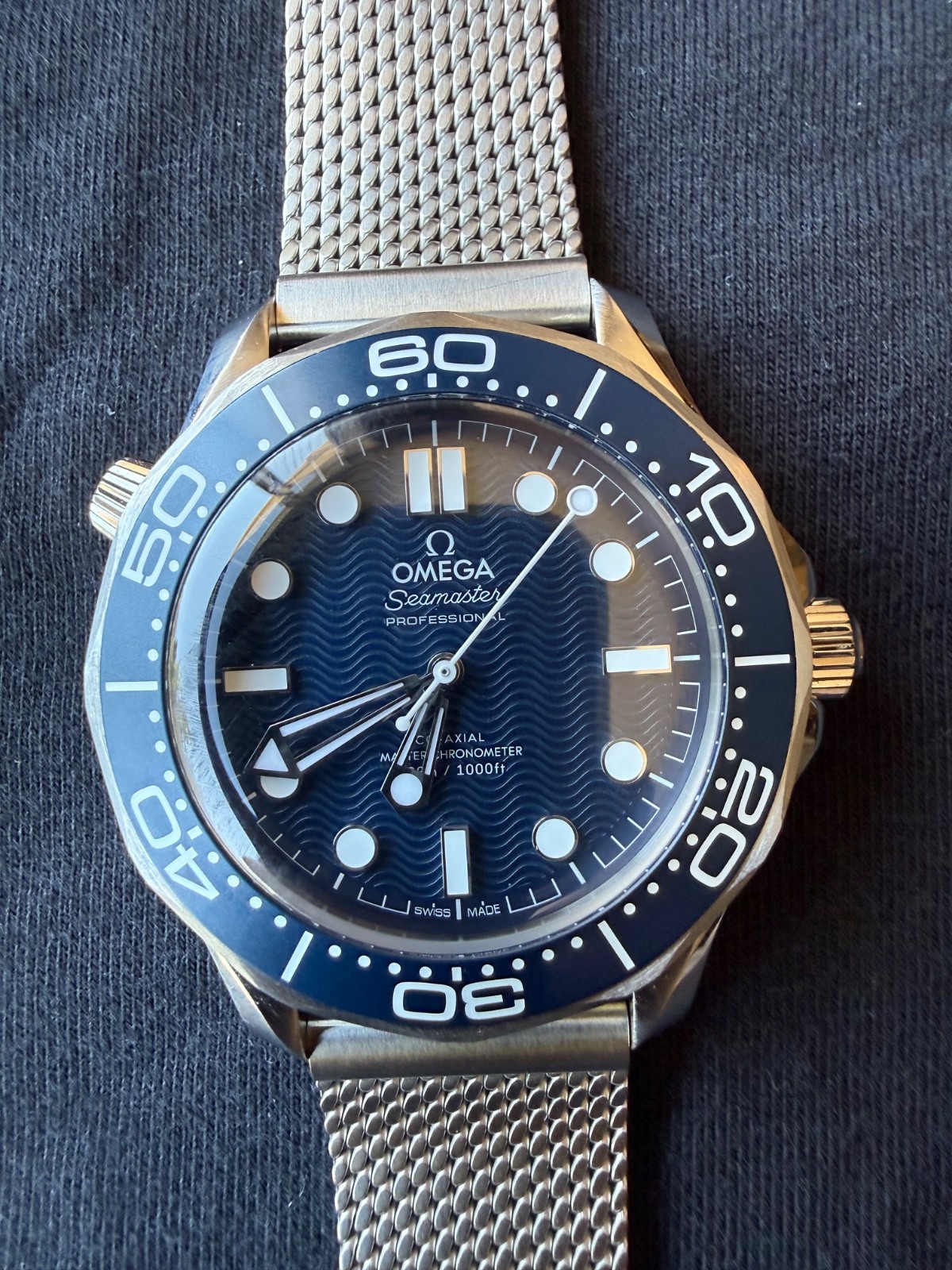OMEGA Seamaster Diver 300M 210.30.42.20.03.002 James Bond 60th anniversary
