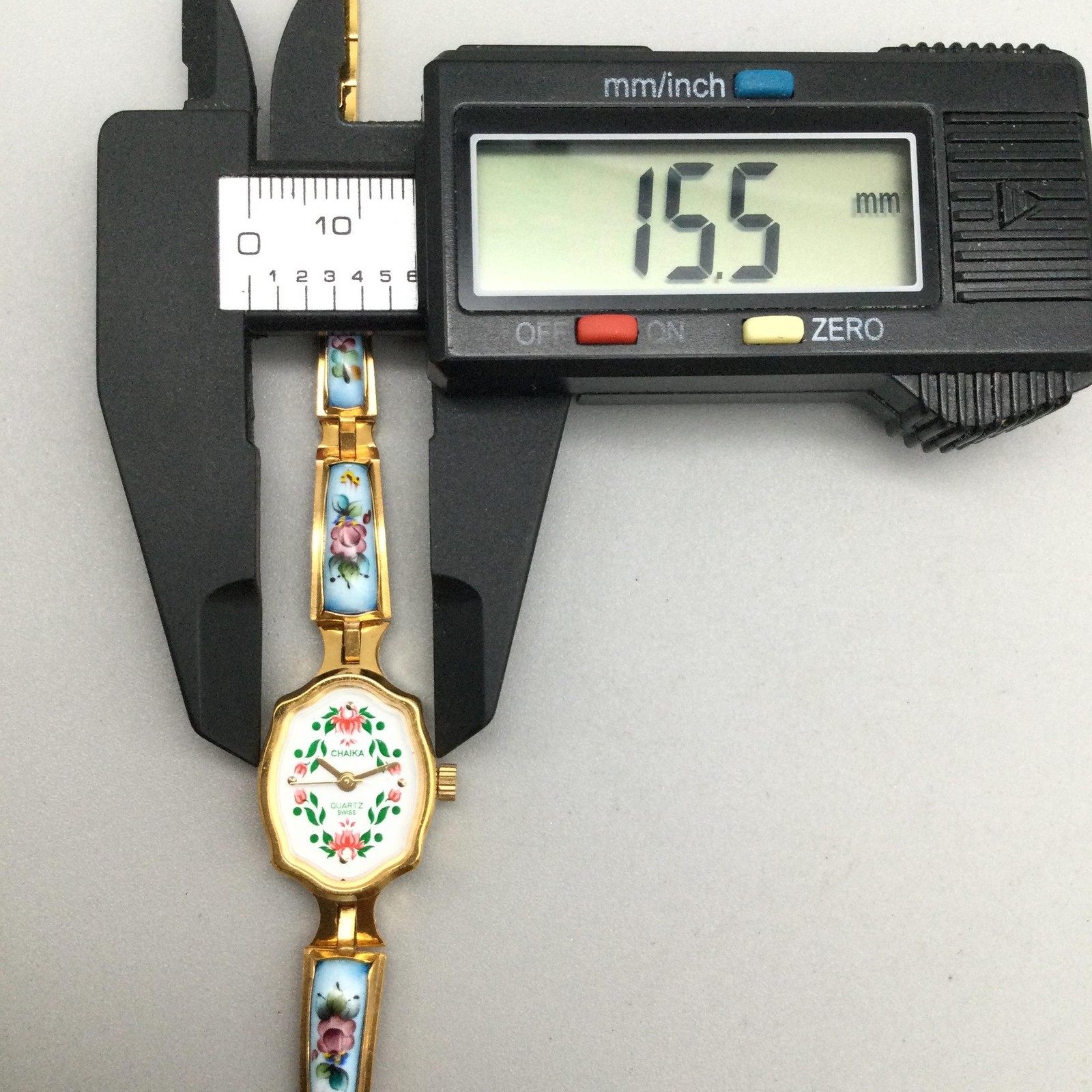 Vtg Chaika Yanka Women Watch 16mm Floral Porcelain Gold Tone New Battery 7.5″