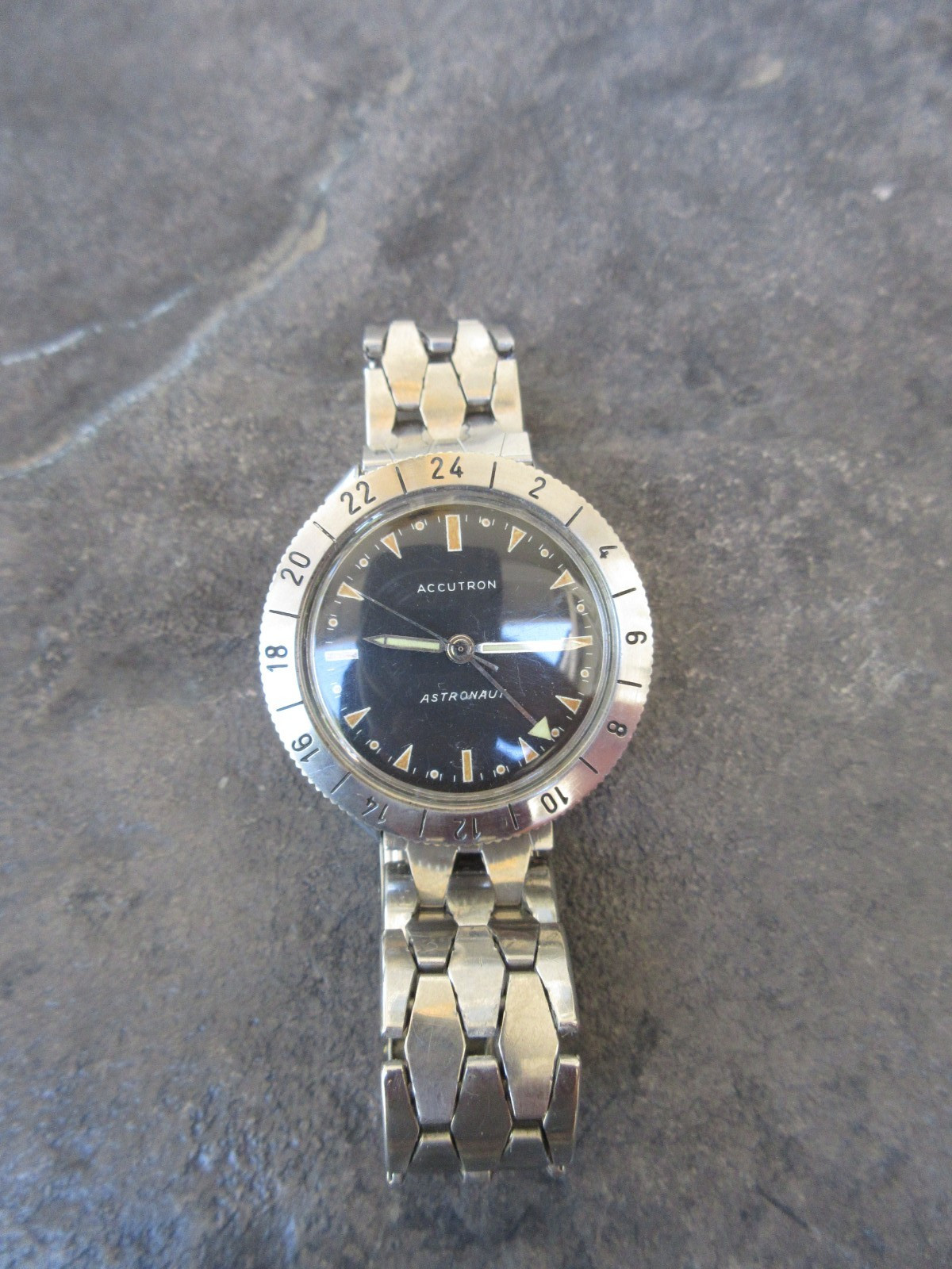 1963 VTG BULOVA ACCUTRON – ASTRONAUT 214 Tuning Fork GMT Wristwatch WORKING!