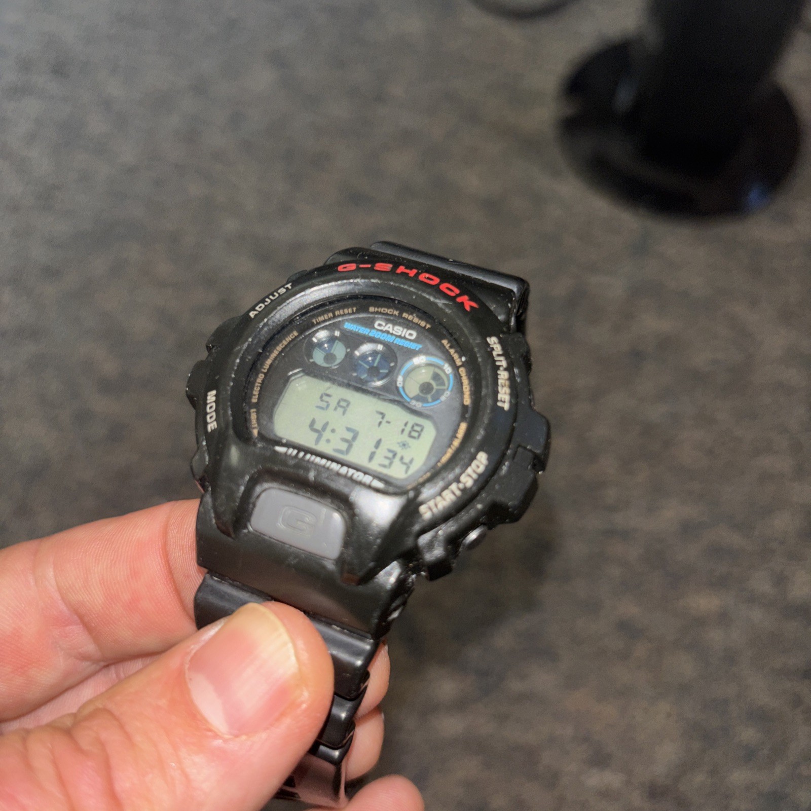 Vintage 1990s CASIO G-Shock DW-6900 (1289) Men’s 50mm Digital Watch Black 200M