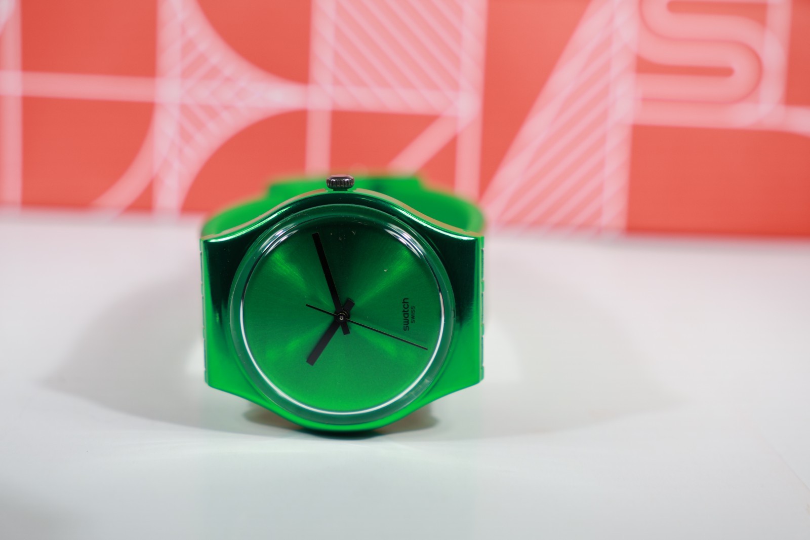 New Limited Swiss Made Swatch DEEP SHINE GLITTER GREEN GG213 Silicon 34MM NEW