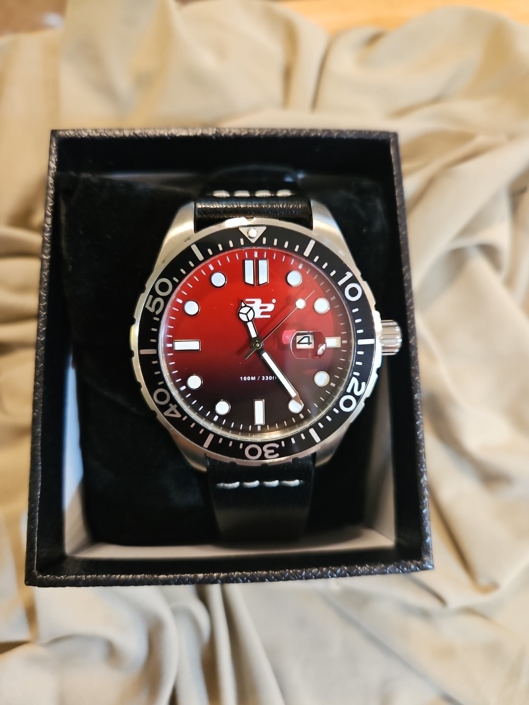 32 Degrees Aquada Men’s Stainless Steel Water Resistant Quartz Watch Model 16060