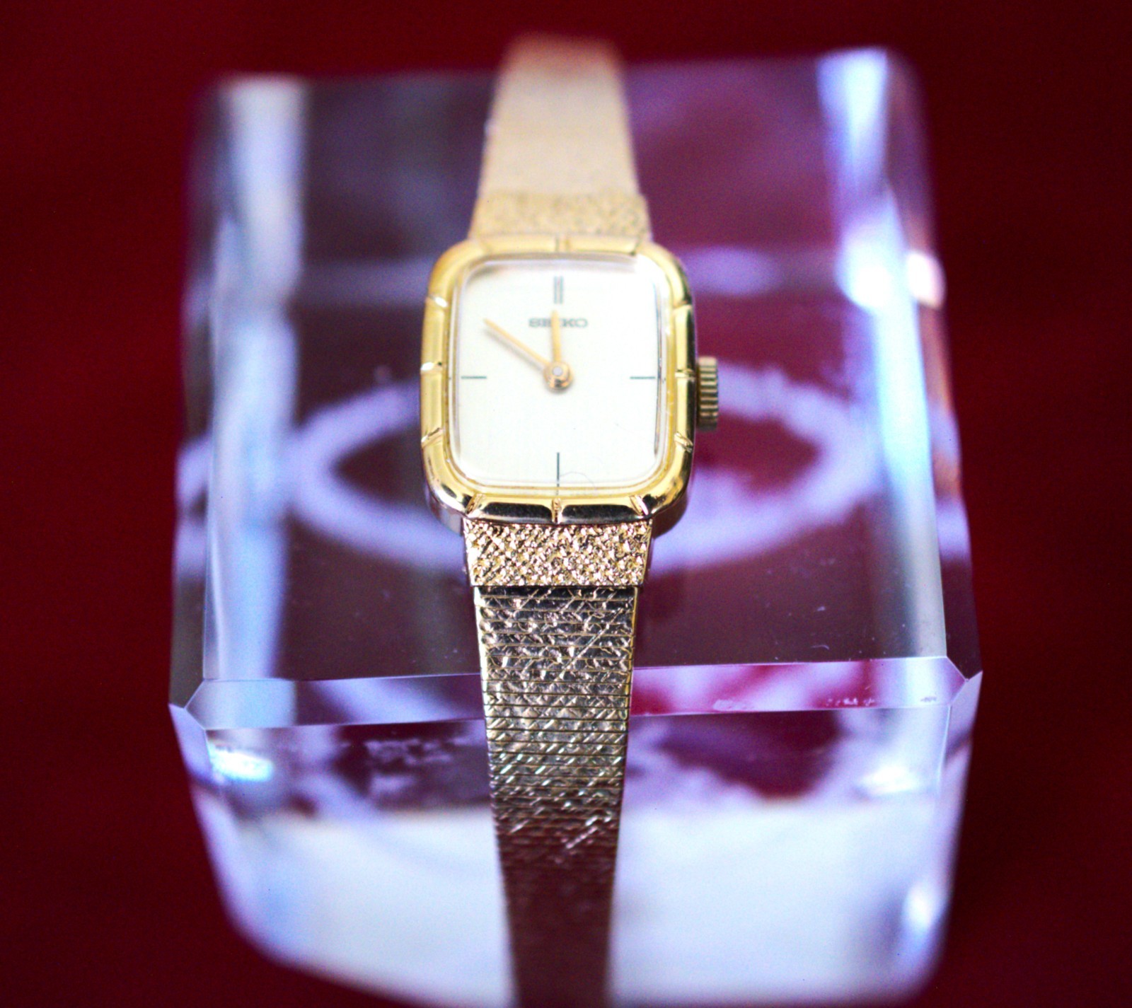 Vintage Seiko 11-5179 Women’s 17J Manual Wind Watch Gold Tone