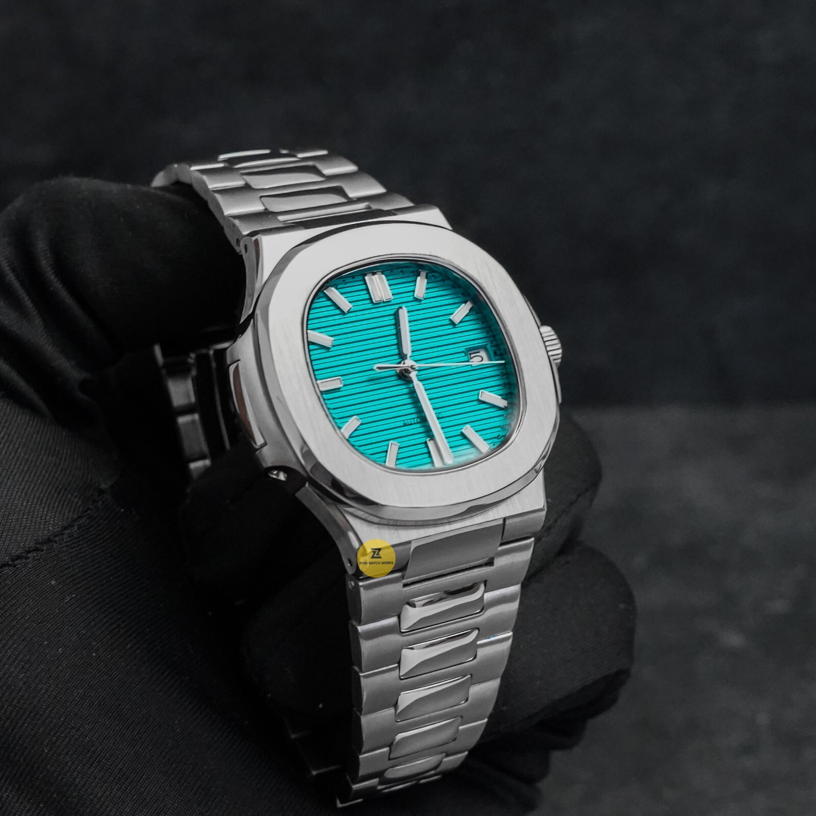 40mm Tiffany Blue No Logo Dial Nautilus Style Custom Watch w/ NH35 Movement