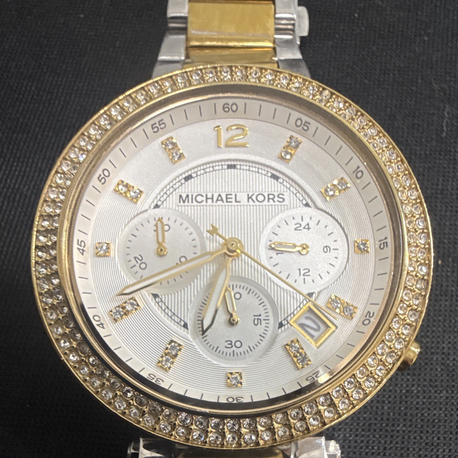 Michael Kors MK-5626 Two-Tone With New Battery! Runs Excellent!