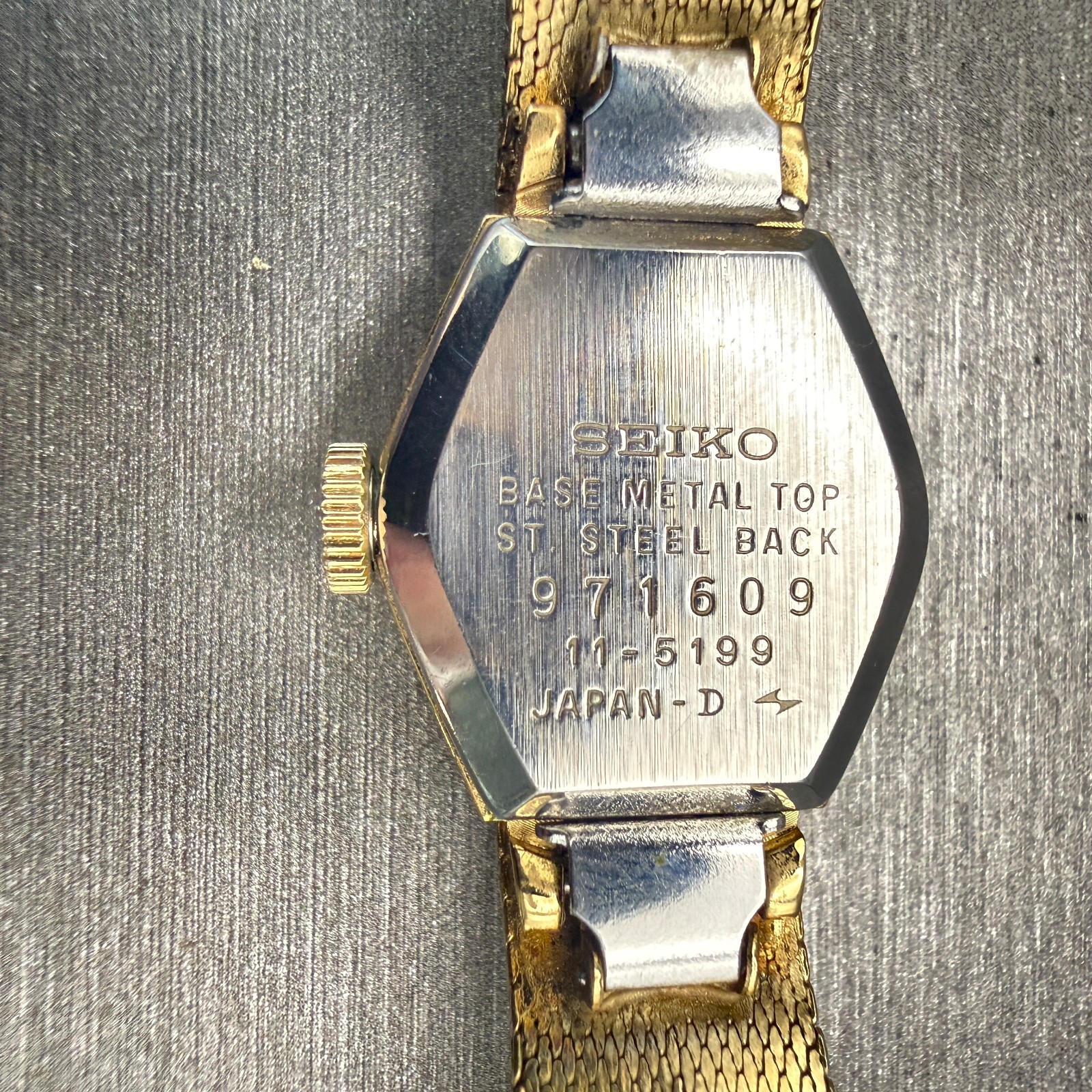 Seiko Watch Women 17mm Gold Dial Gold Tone Hexagon 11-5199 Mechanical Works VTG