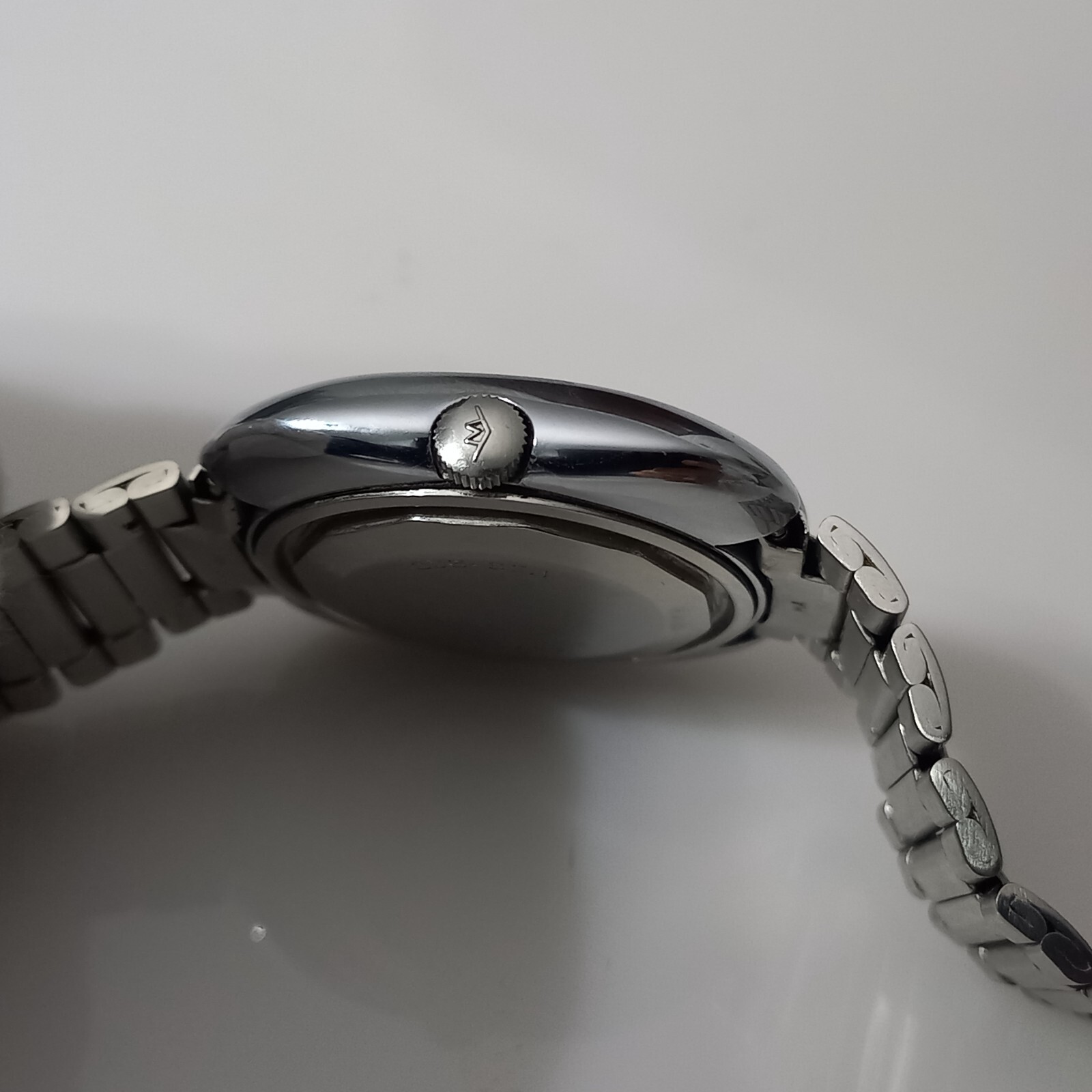 MOVADO KINGMATIC SURF 360 SUB-SEA 10ATM + ORIGINAL 1969 GAY FRERES BRACELET