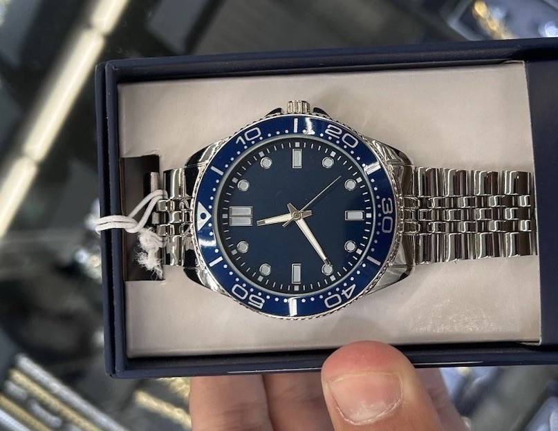 Silver And Blue Wristwatch For Men And Luxury Day To Day Wear