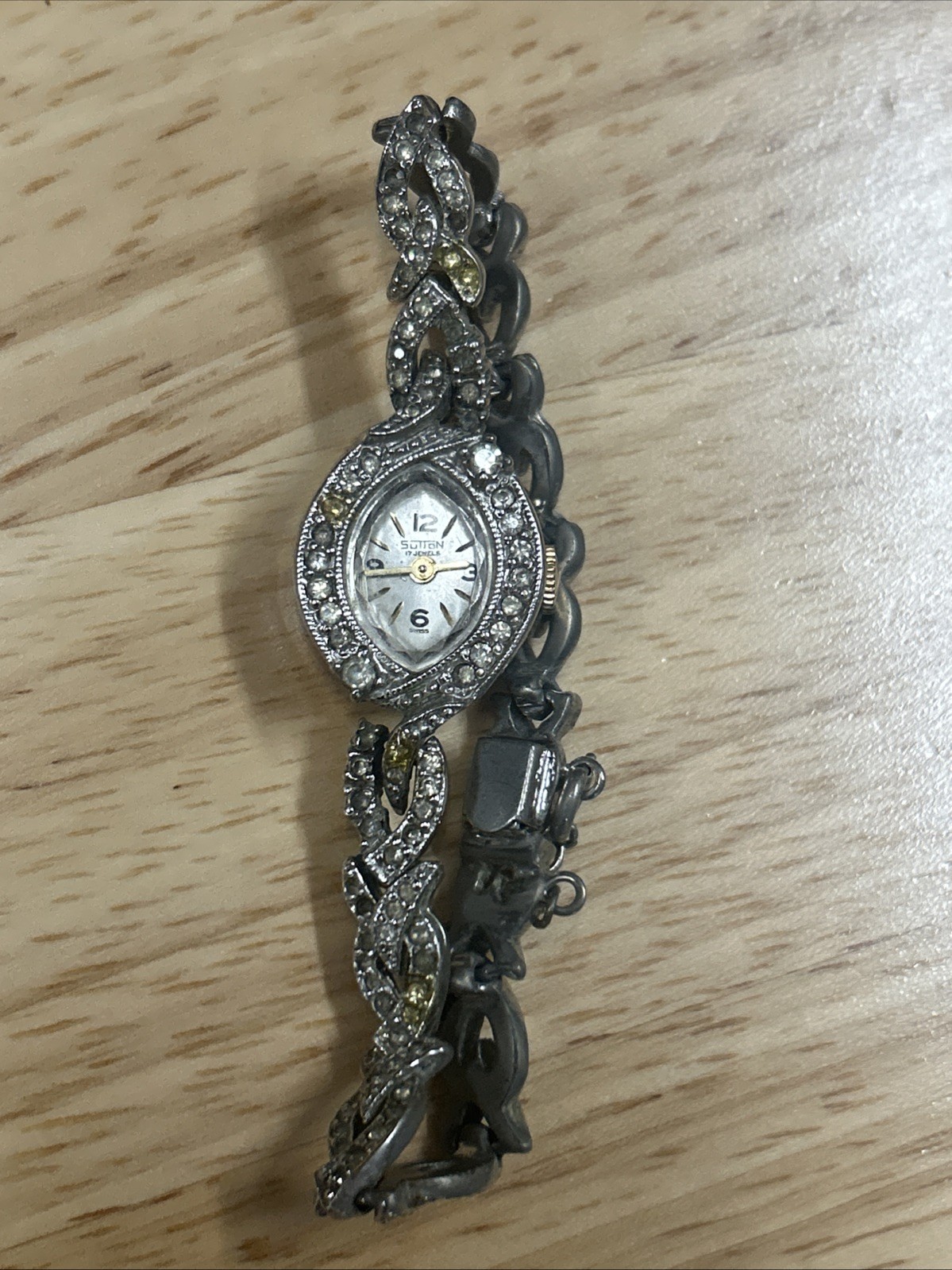 Sutton Analog 6″ Silver Tone Bracelet Band Women’s Quartz WATCH SEE PICTURES