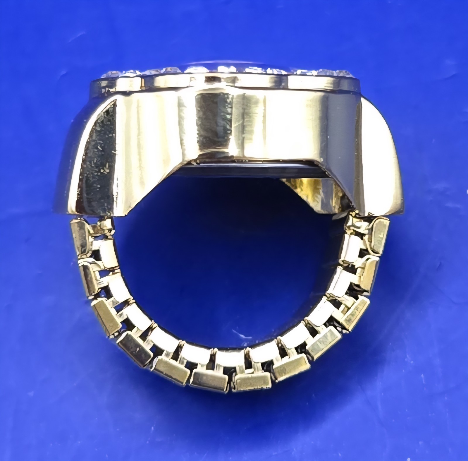 GOMIA Gold Tone & Crystal Accents Quartz Ring Watch w/Stretch Band *WORKS* 💍