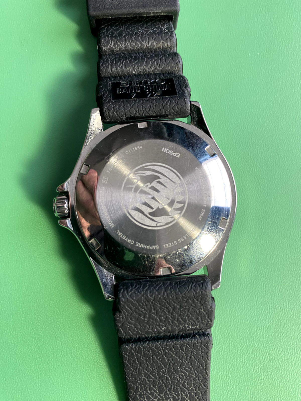 ORIENT AUTOMATIC F692-UAA0 RARE RED DIAL GORGEOUS ACCURATE NEW RUBBER STRAP