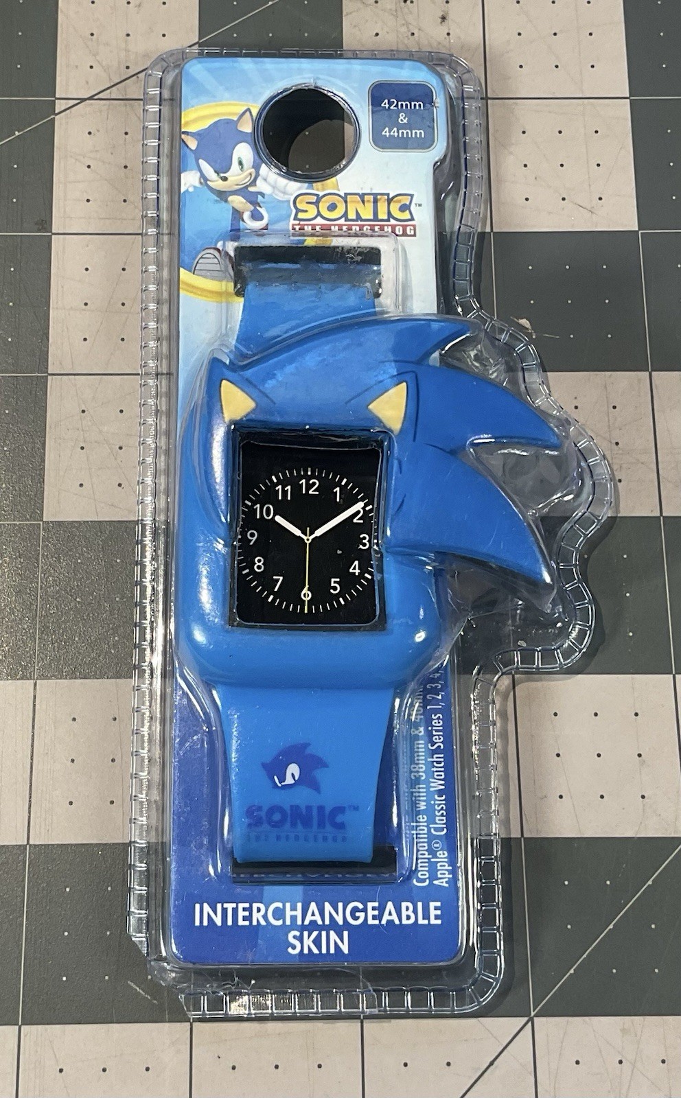SEGA Sonic the Hedgehog Unisex Apple Cover Watch Band 42-44mm NWT