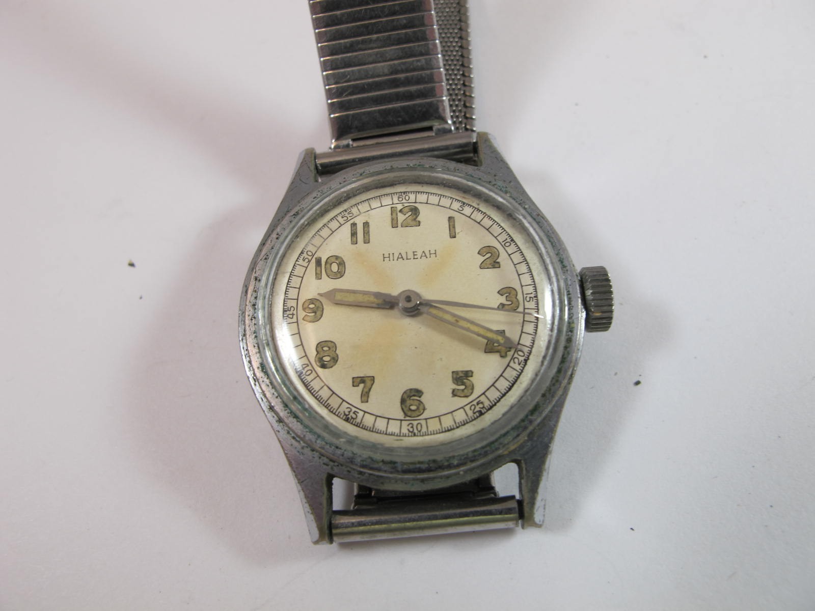 HIALEAH MENS VINTAGE SCREWBACK MILITARY STYLE BY O`MAIRE SWEEP SECONDS 17J