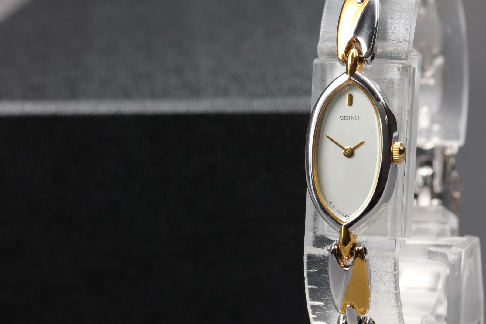 Vintage 1986 Seiko Tisse 1E20-5270 Two-Tone Quartz Womens Watch From JAPAN