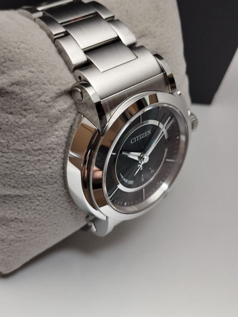 Citizen Series 8 Solar Watch Analog Ref H11A-T014321 wrist 18.6cm/7.3in
