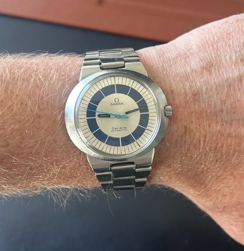 Omega Genève Dynamic Automatic “Bullseye” Dial – Circa 1970 – Original Bracelet