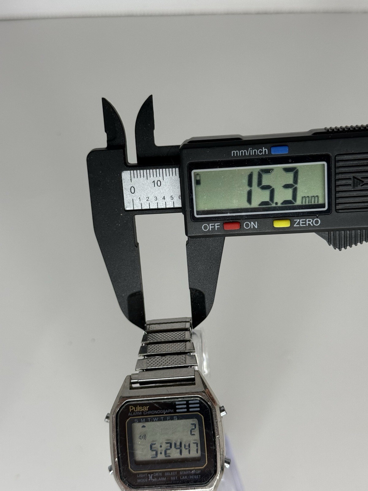 1980s Vintage Pulsar (Seiko) LCD Digital Watch Y789-5059 A2 – Tested & Working