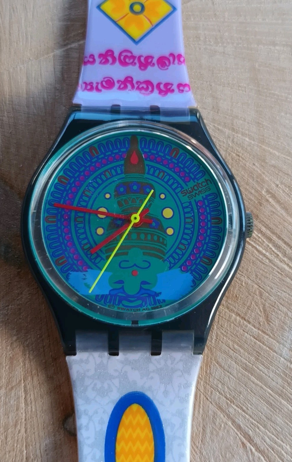 SWATCH WATCH GM111 SARI 1993 COLOURFUL DESIGN WITH HINDU MOTIFS ON THE STRAP