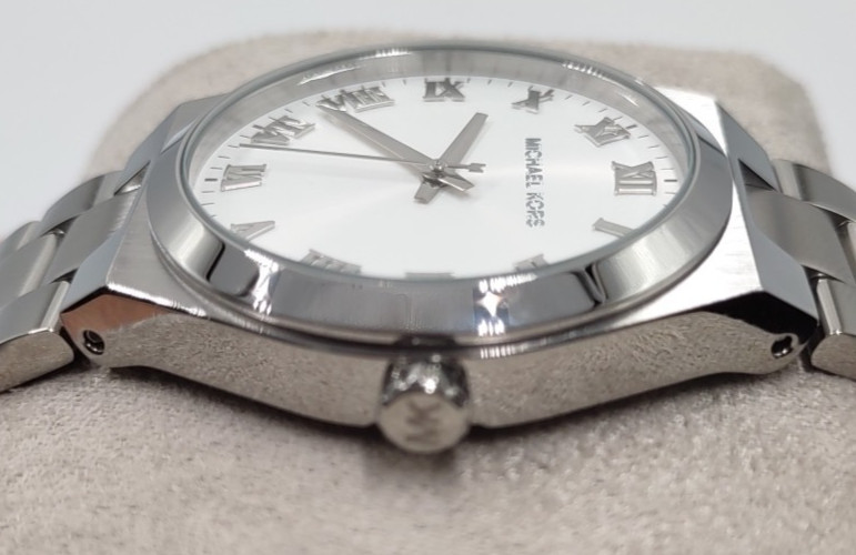 Michael Kors Lennox Quartz Silver Dial Ladies Watch MK7393 (Z5-A1)