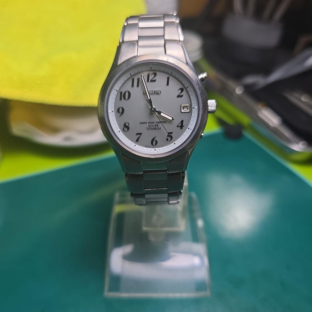 SEIKO SOLAR TITANIUM 7B22-0ad0 Radio-Controlled Watch