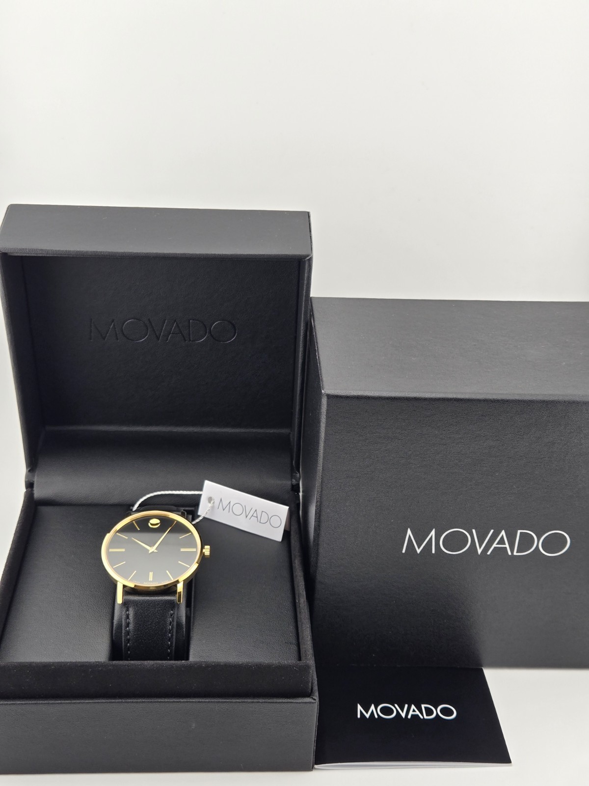 $695 MSRP | Movado Signature Men’s Black Dial Leather Band Watch – 0607988
