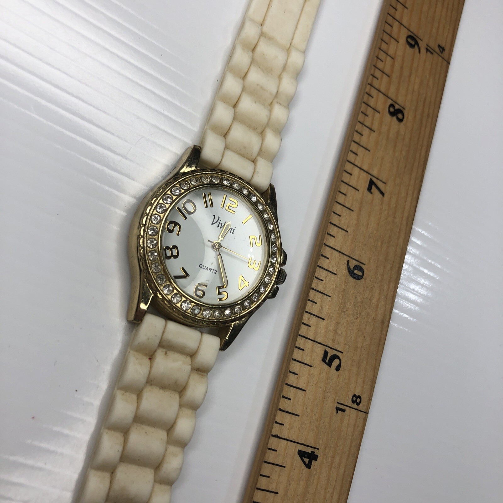 X11 Vivani K9008 Quartz Singapore Gold Crystals White Kelly Retro Watch Untested