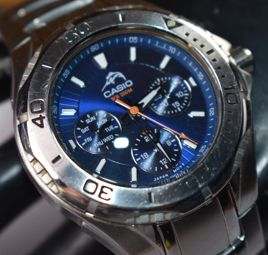 Casio MDV301D-2AV (2364) DURO Marlin Diver Men’s Chronograph Watch NEW BATTERY